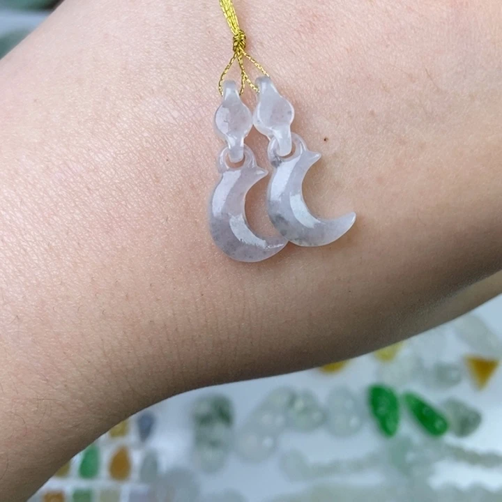 定制翡翠未镶嵌月