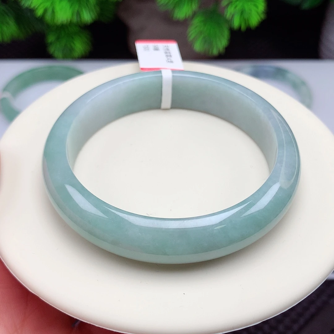 翡翠未镶嵌手镯58圈