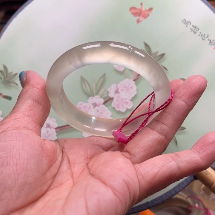 手镯玛瑙/玉髓未镶嵌