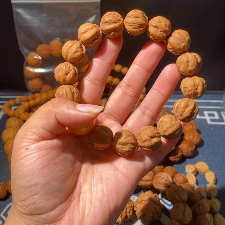 手串文玩核桃……51