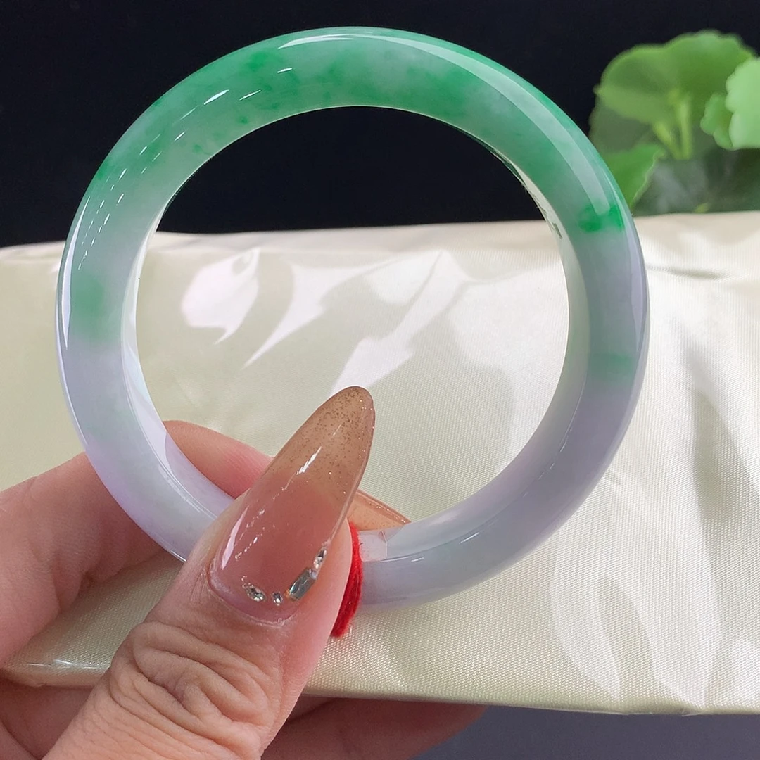 翡翠未镶嵌手镯正55