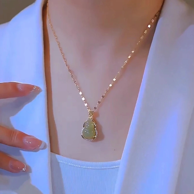 钛钢项链 绿色新款爆款小葫芦项链轻奢小众锁骨链女百搭妈妈饰品