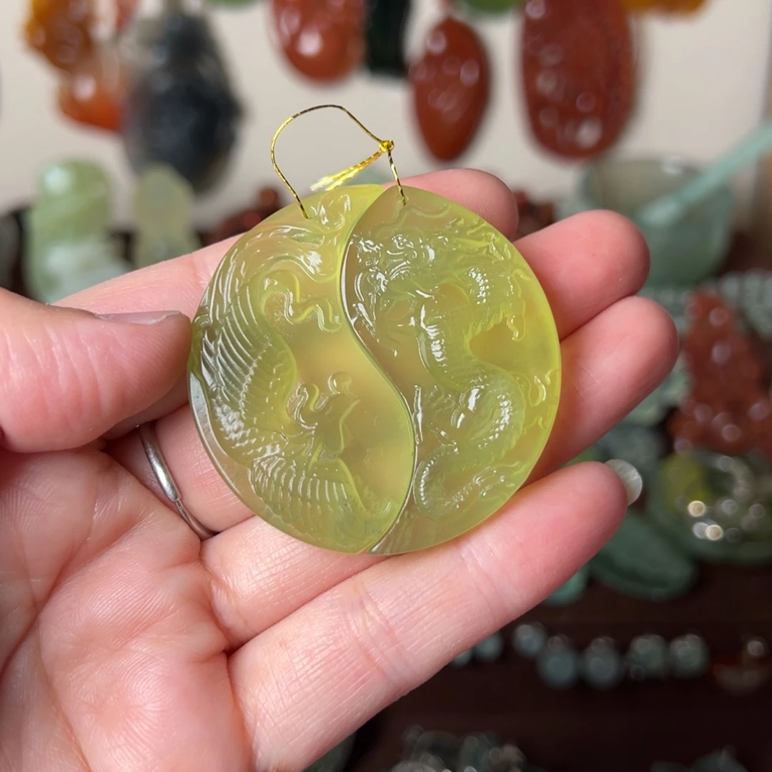 蛇纹石玉吊坠(赠链)未镶嵌