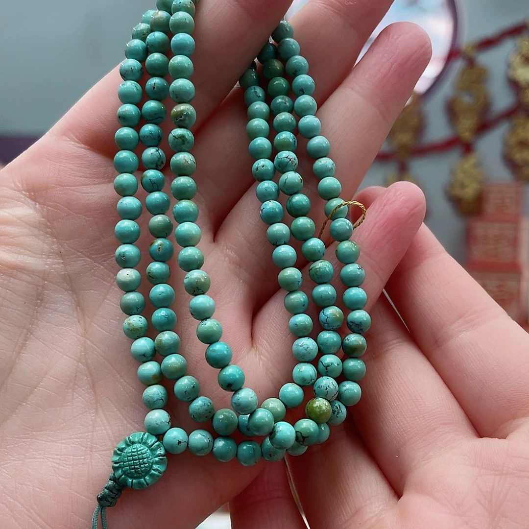 绿松石颈饰未镶嵌