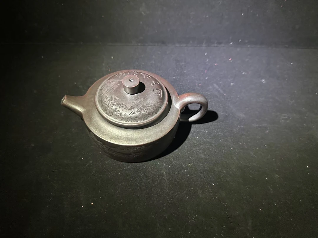 宜兴紫砂雾隐青山图  铁血红砂  朱志远