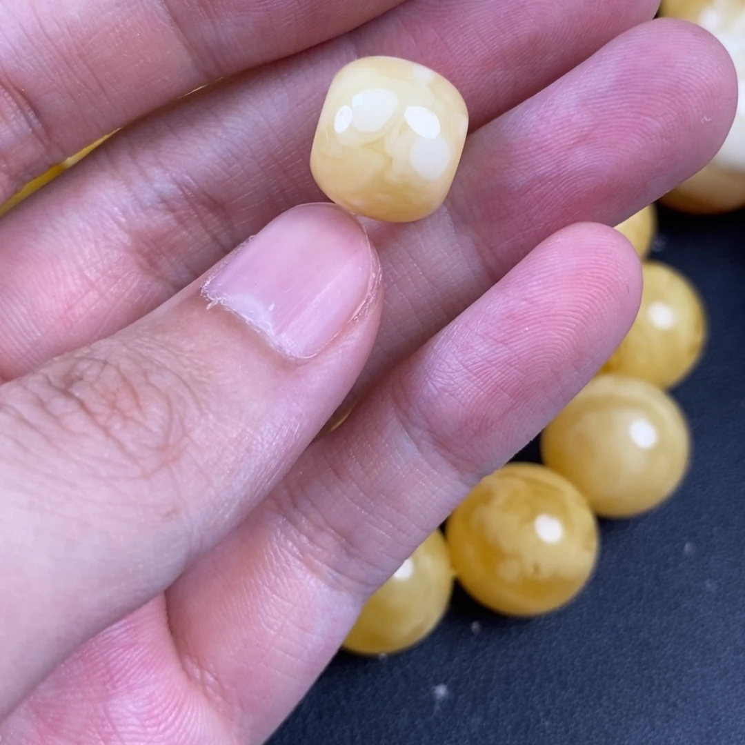 琥珀未镶嵌珠宝奇石37