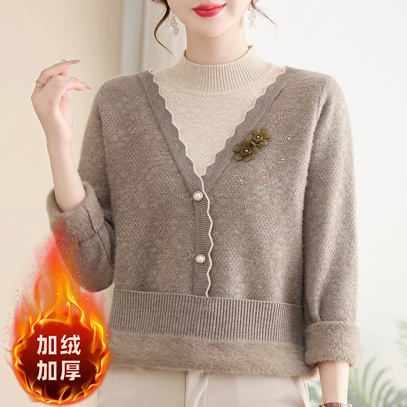 妈妈冬装2025新款加绒加厚毛衣中老年女装半高领假两件针织打底衫