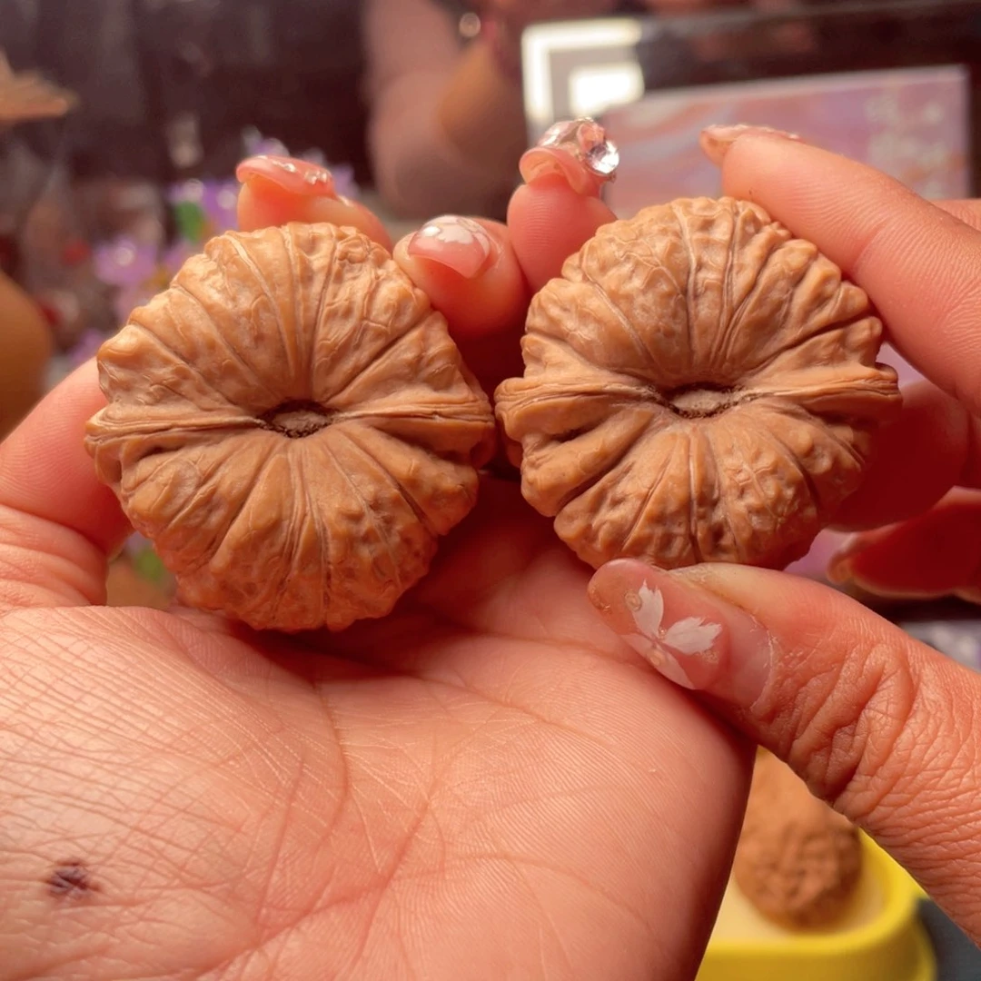 【闪购商品】文玩核桃把件?****长南瓜墩44