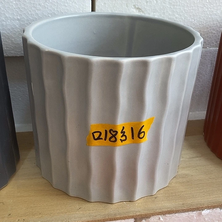 陶摆件陶盆有孔 瑕疵介意勿拍