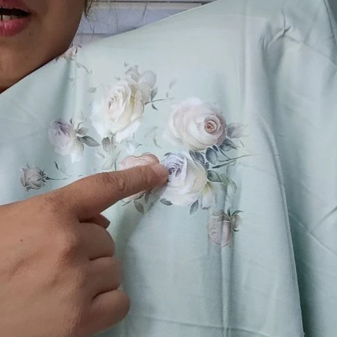棉高端布料8m误差5cm，有点小刺。