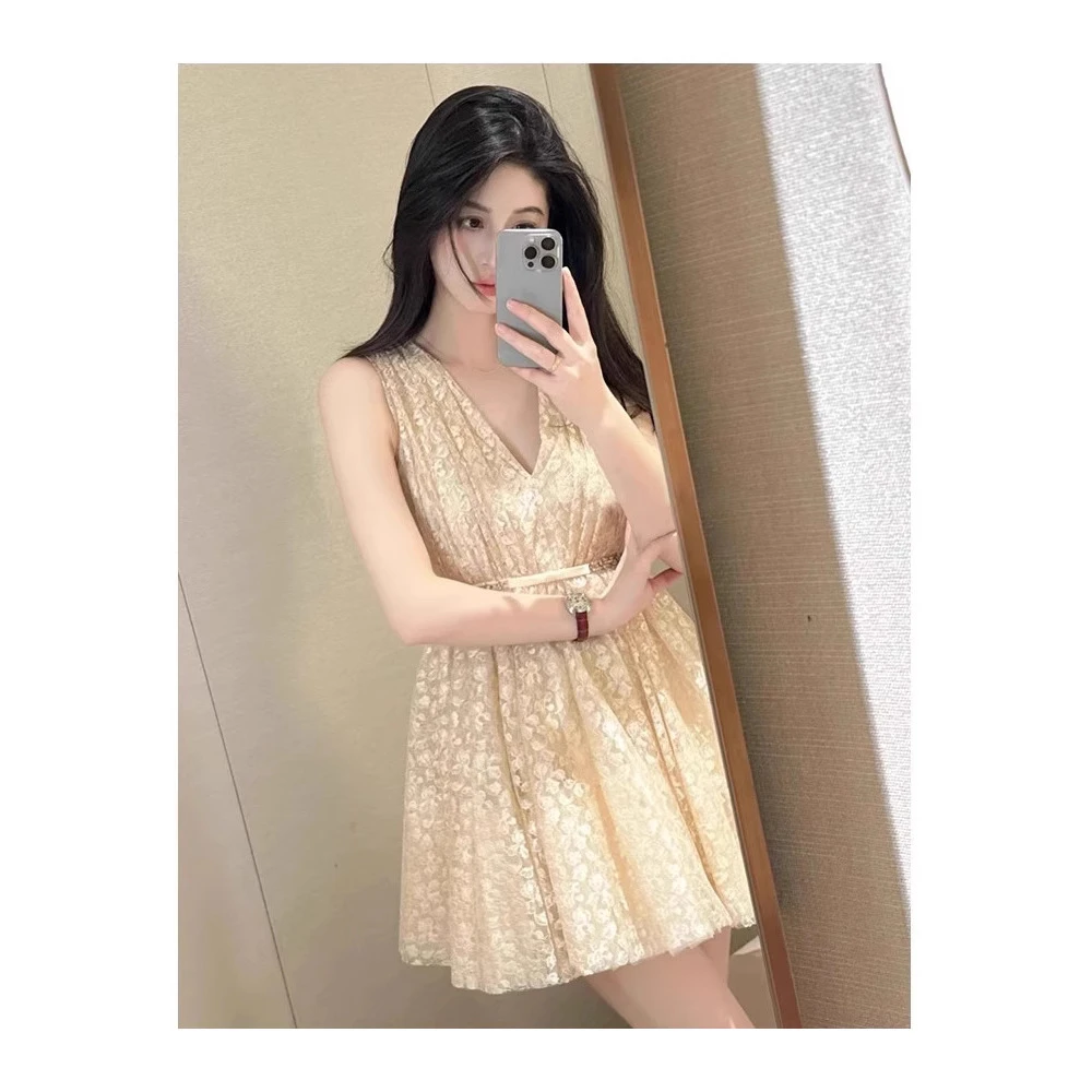 法式蕾丝连衣裙女2025年新款绝美小裙子高端精致名媛千金感公主裙