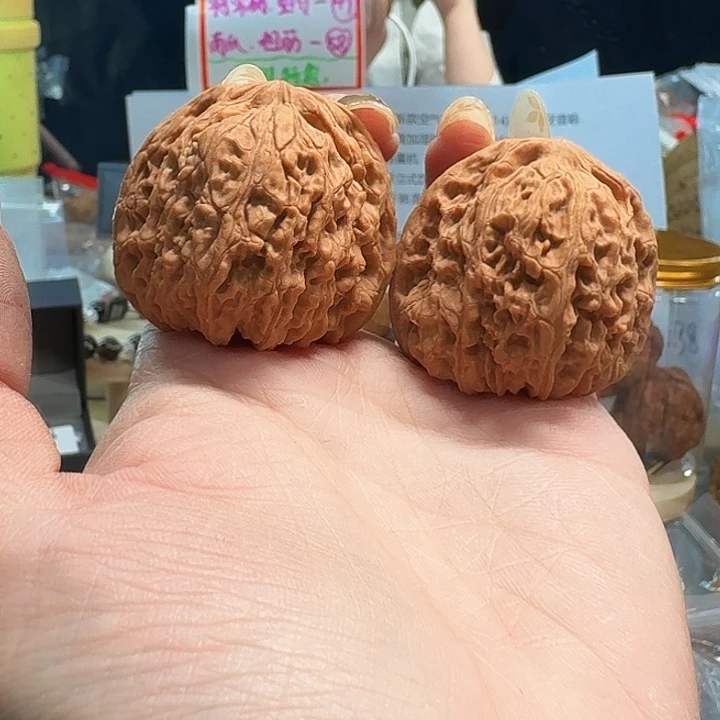 桃核吊坠南疆石40尺