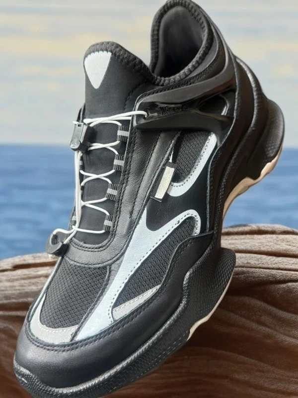 男鞋户外日常通勤防滑套脚防滑透气网面户外训练健步运动休闲鞋