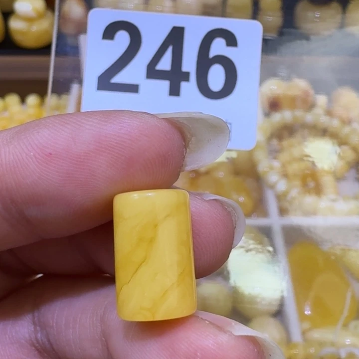 未镶嵌琥珀裸石9.5×14.7