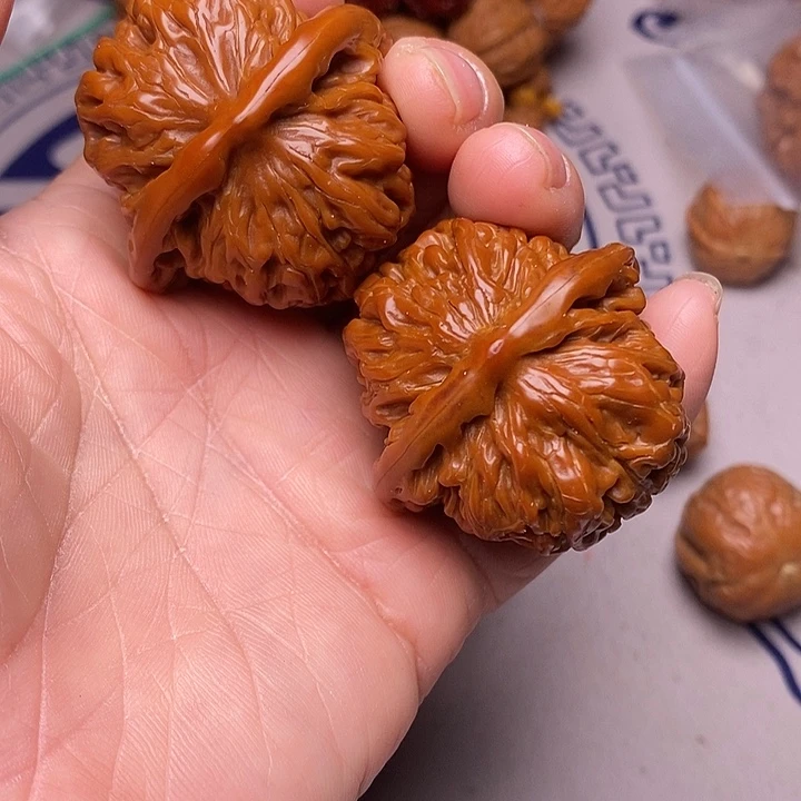 梦***文玩核桃吊坠篓子