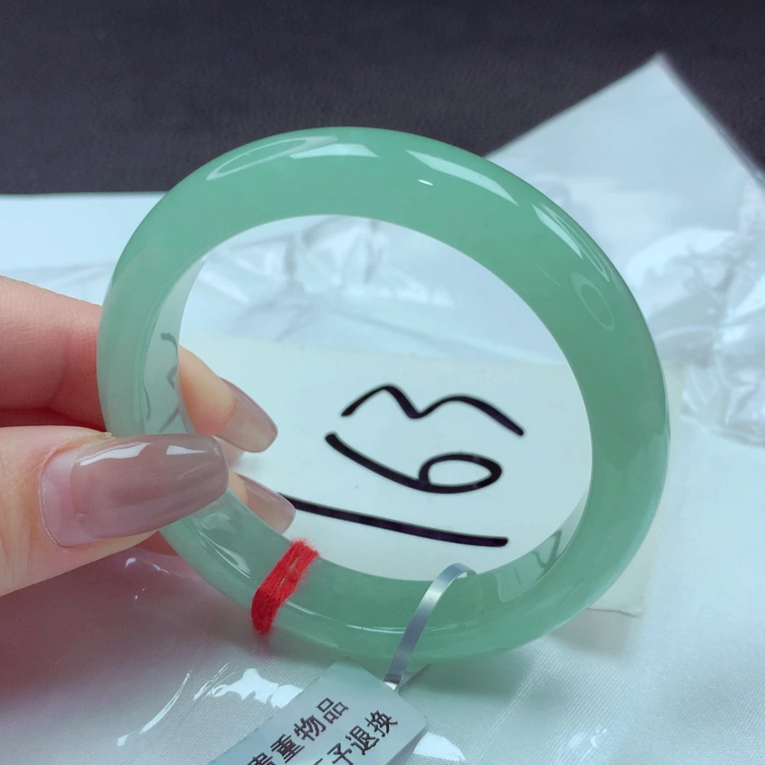 翡翠手镯未镶嵌手镯53