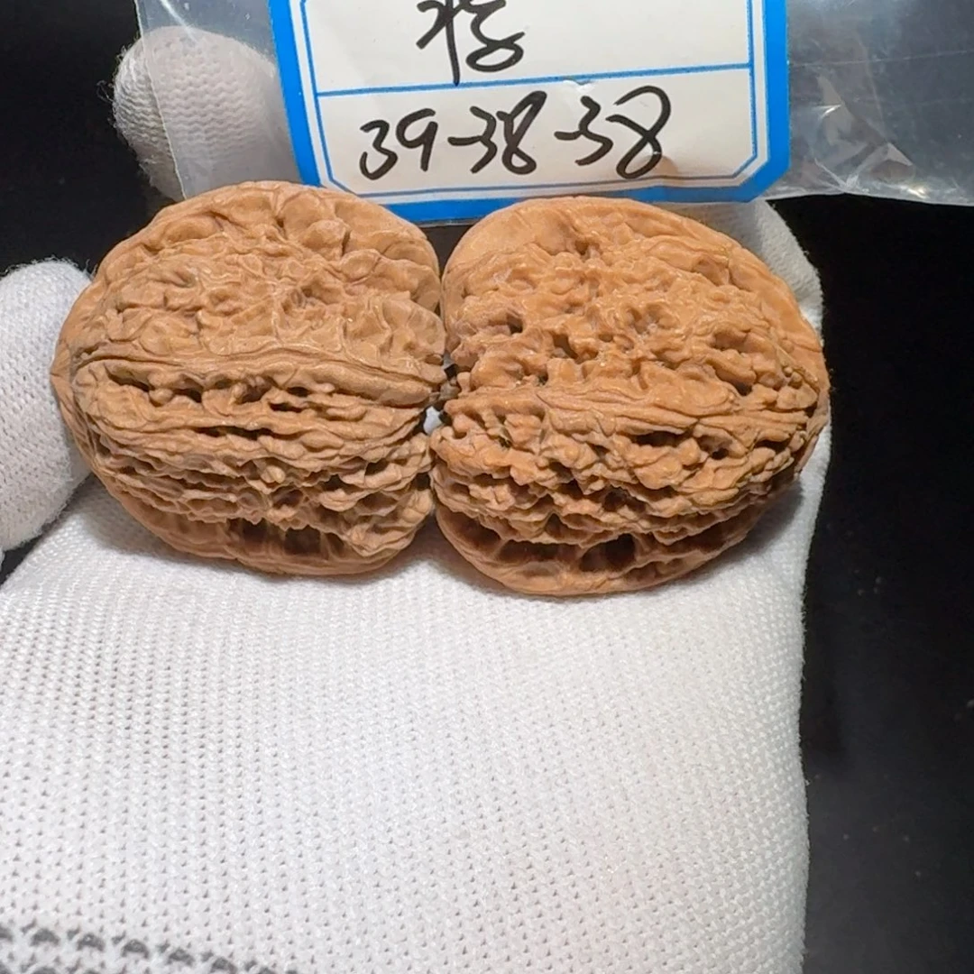 文玩核桃把件19号南疆