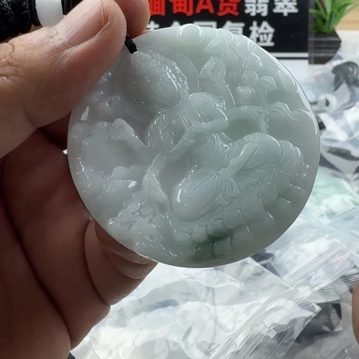 翡翠未镶嵌颈饰天然缅甸A货翡翠