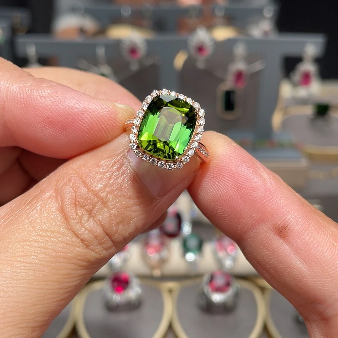 18K金镶嵌戒指碧玺6.94ct