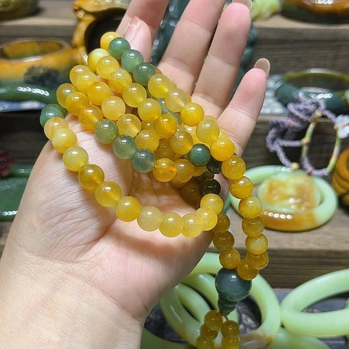 和田玉手镯未镶嵌满*