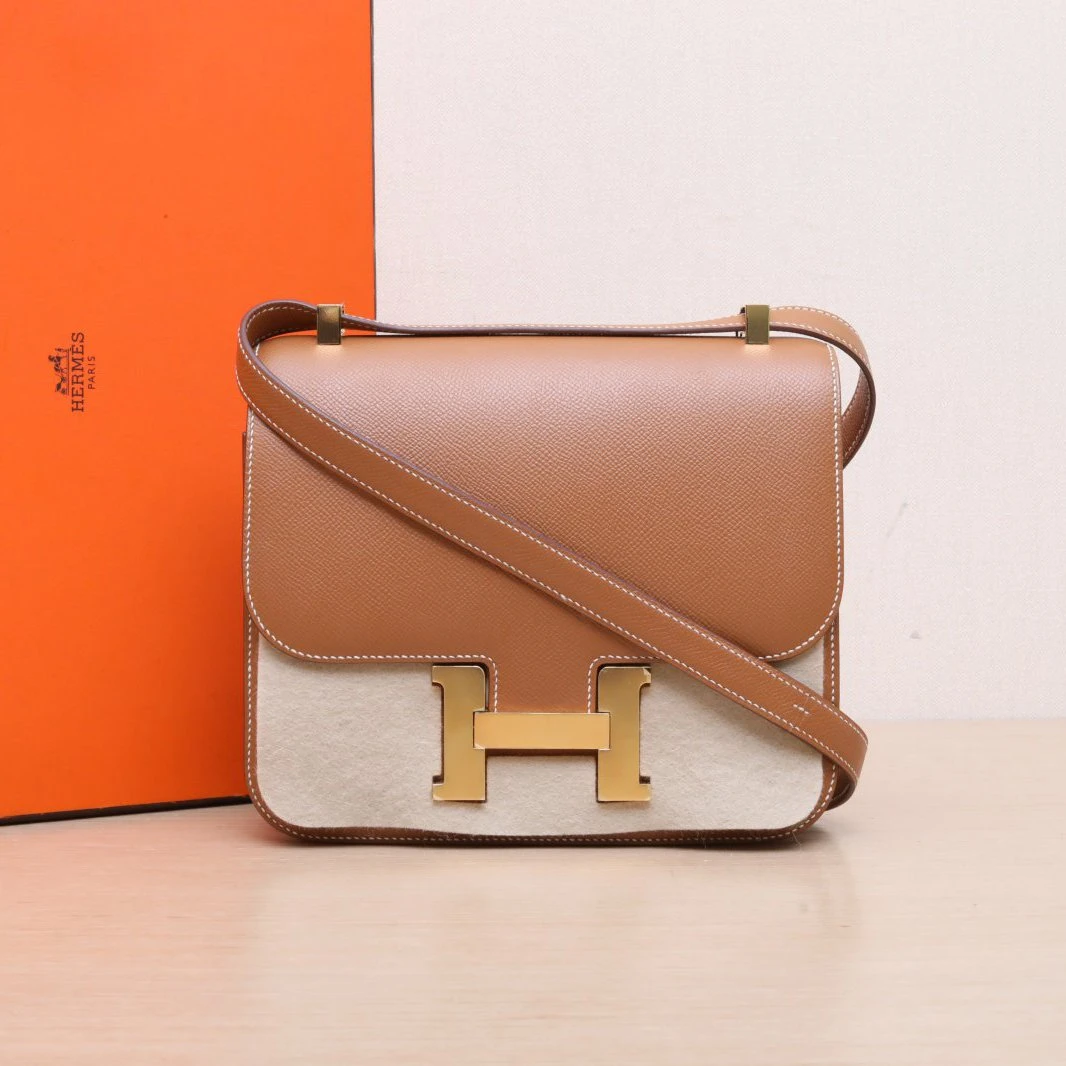 99新 Hermes/爱马仕 大头活动 康康 24 37金棕色 Y刻 金扣