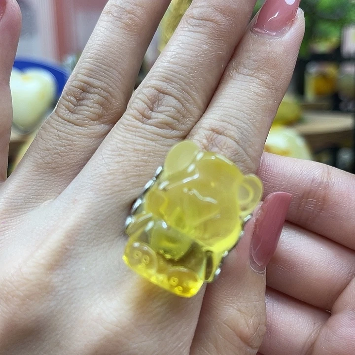 银S925镶嵌颈饰琥珀戒指