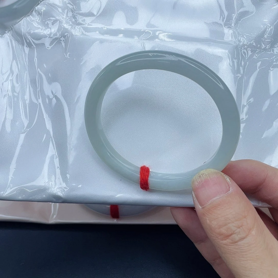 未镶嵌手镯（贵妃镯）翡翠歪**余手镯