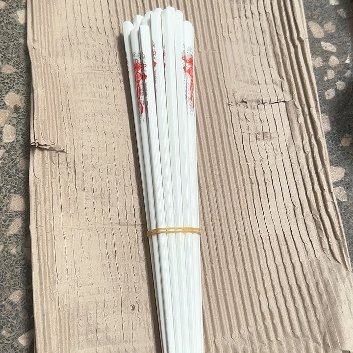 摆件陶瓷盘子碗啥都有