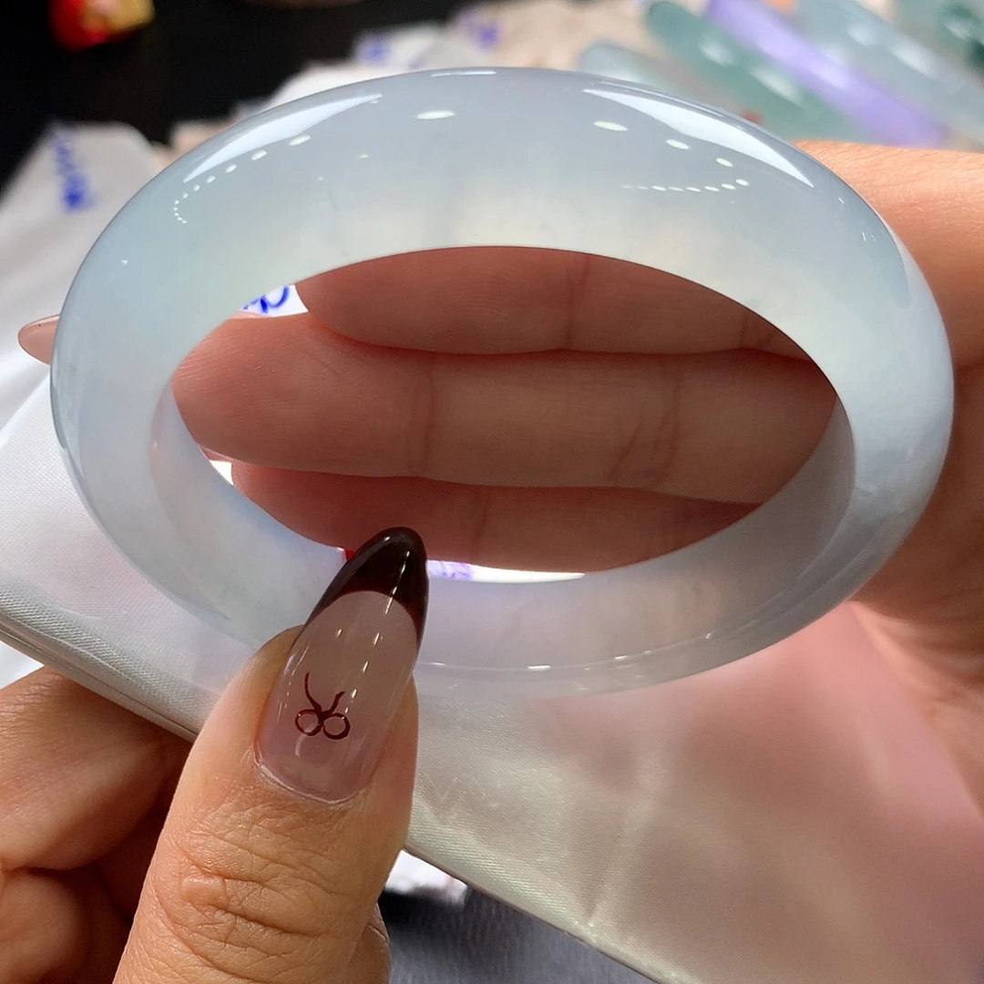 翡翠未镶嵌手镯17号大圈口高货强推！