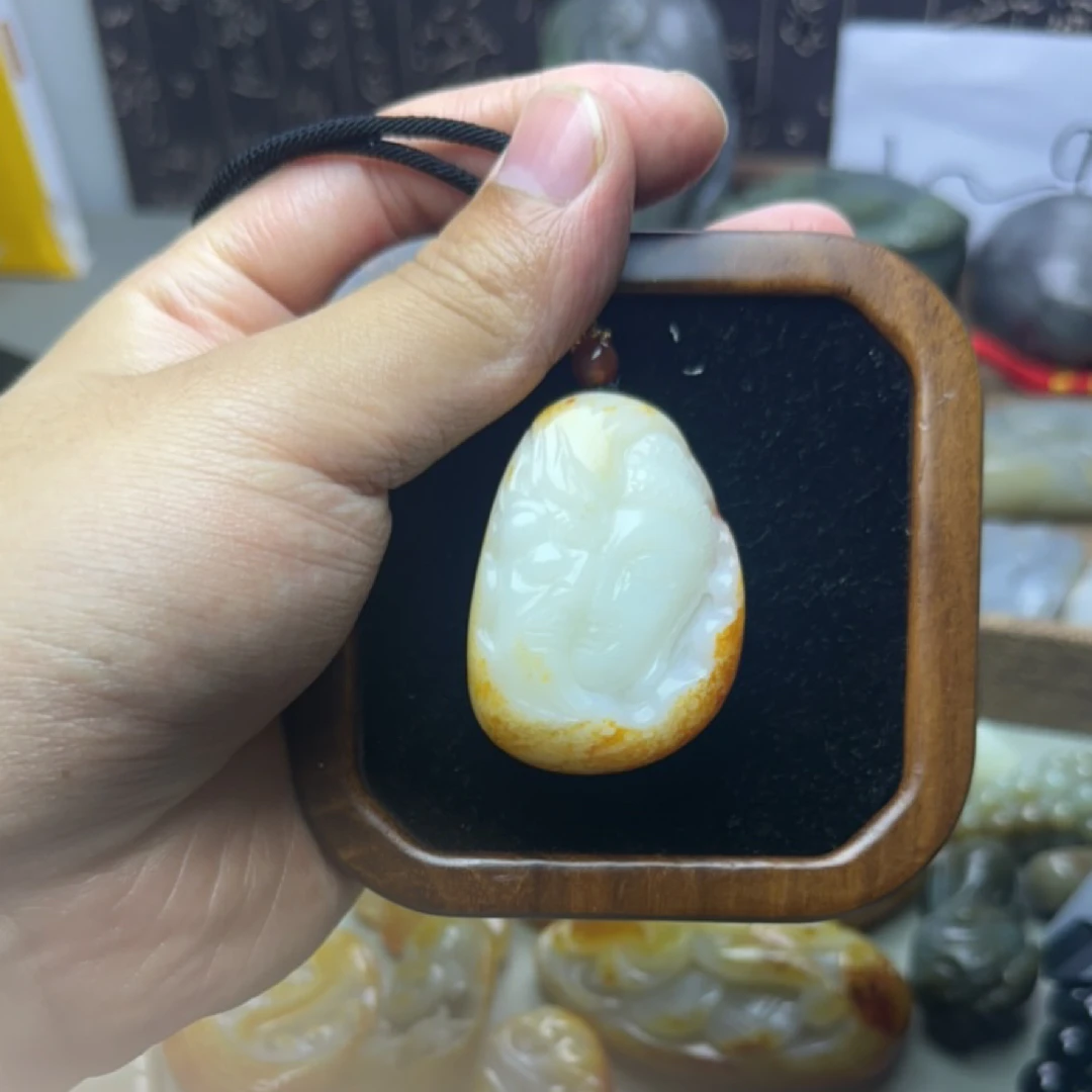 新疆和田玉佛魔挂坠