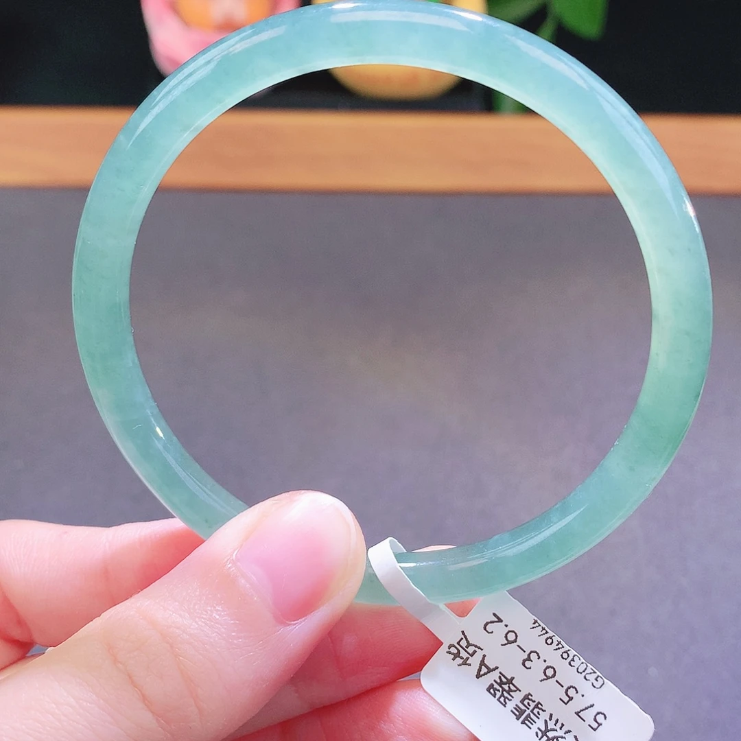 翡翠未镶嵌手镯天然翡翠