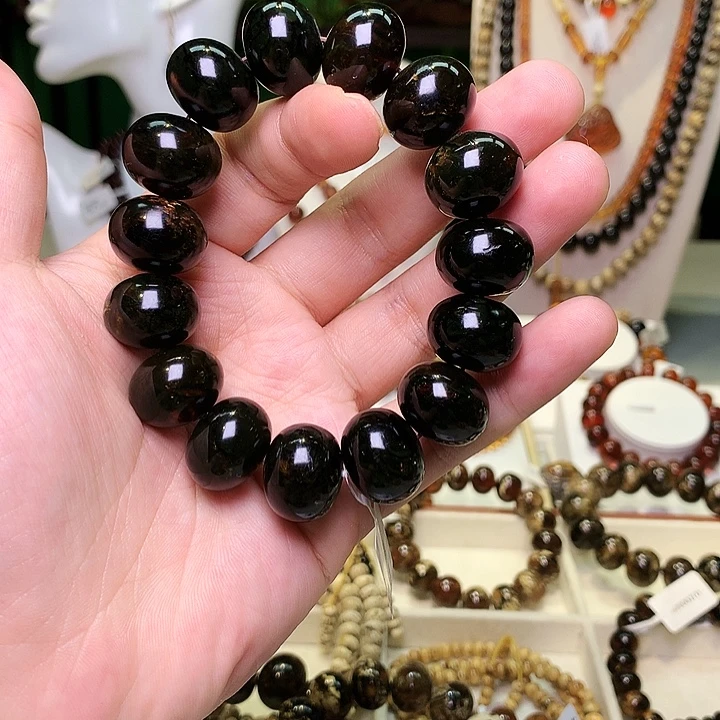 琥珀未镶嵌裸石抚顺琥珀18+406