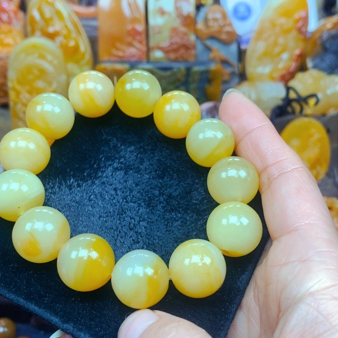 未镶嵌石英质玉（黄龙玉）颈饰