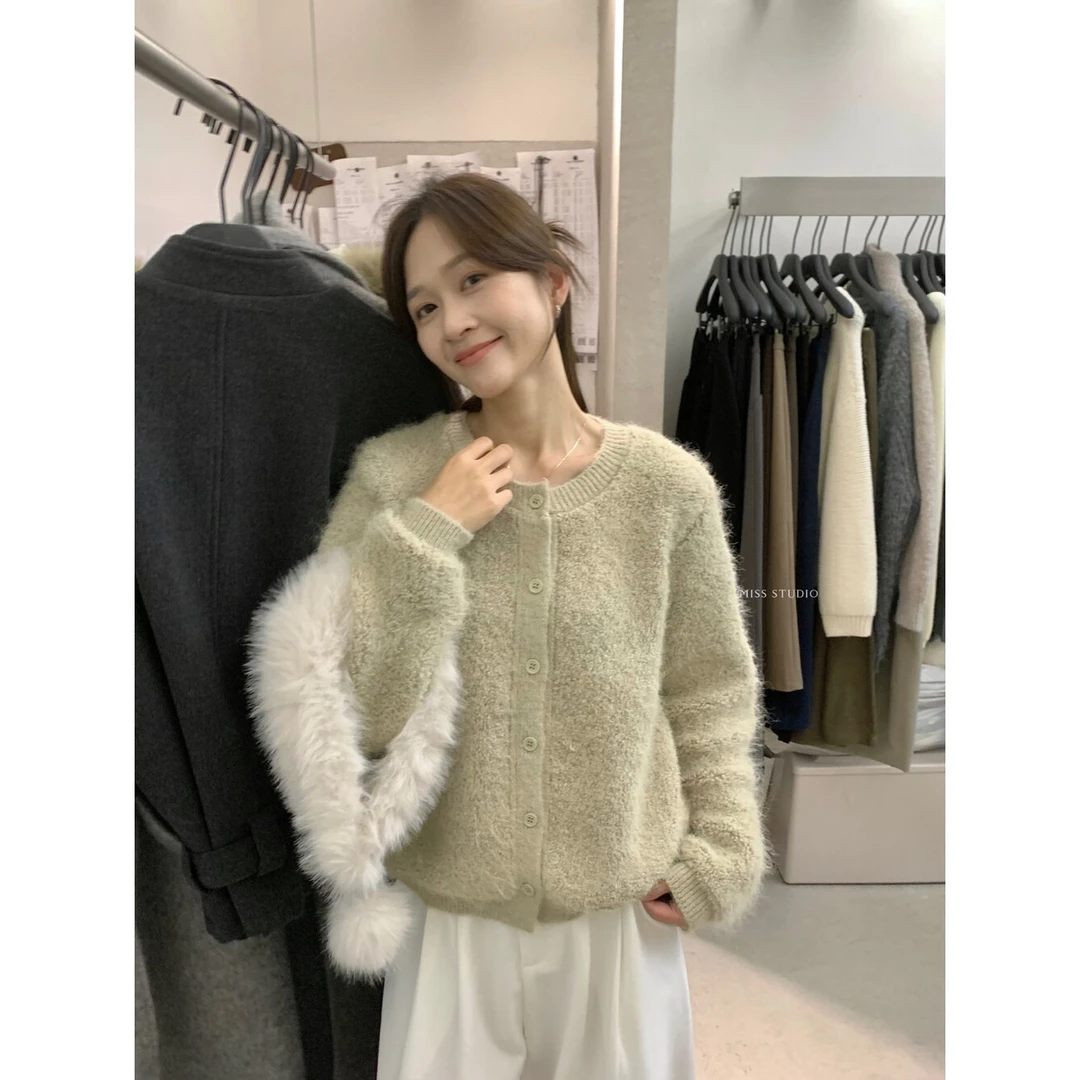 【MISS密思家】慵懒贵里贵气韩系慵懒舒适羊毛开衫保暖毛衣A02207