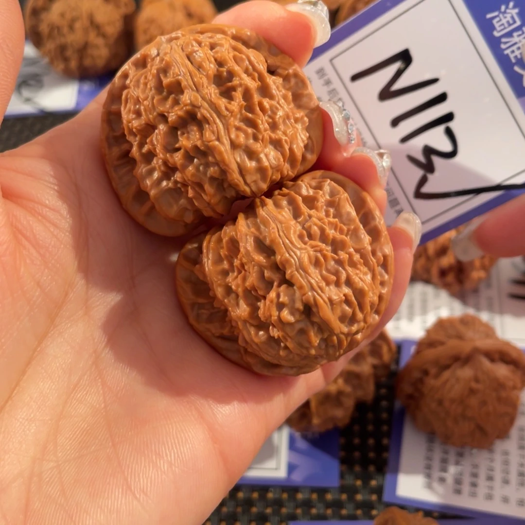 文玩核桃把件113号4.2➕白狮子