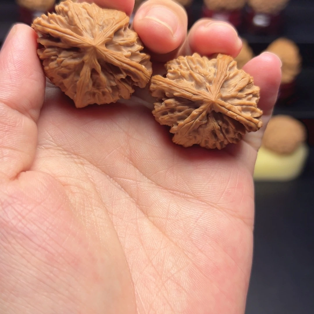 文玩核桃把件雨花石四棱40尺