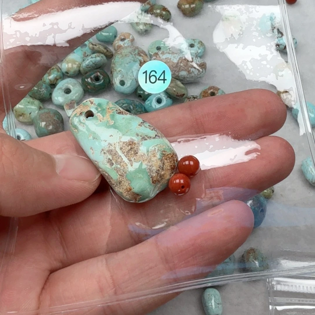 南红玛瑙未镶嵌珠宝奇石