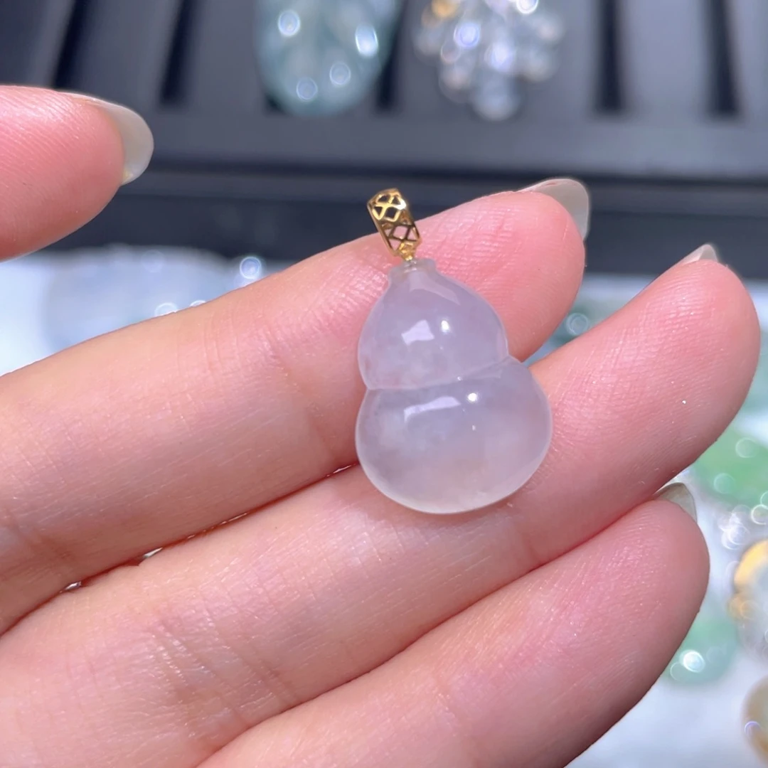 颈饰18K金镶嵌翡翠翡翠