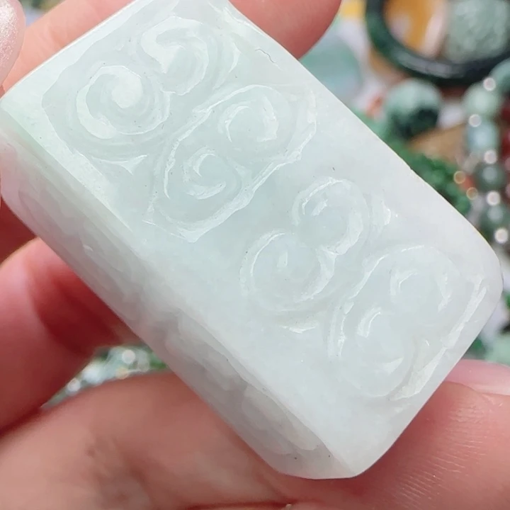 翡翠未镶嵌颈饰天然A货翡翠