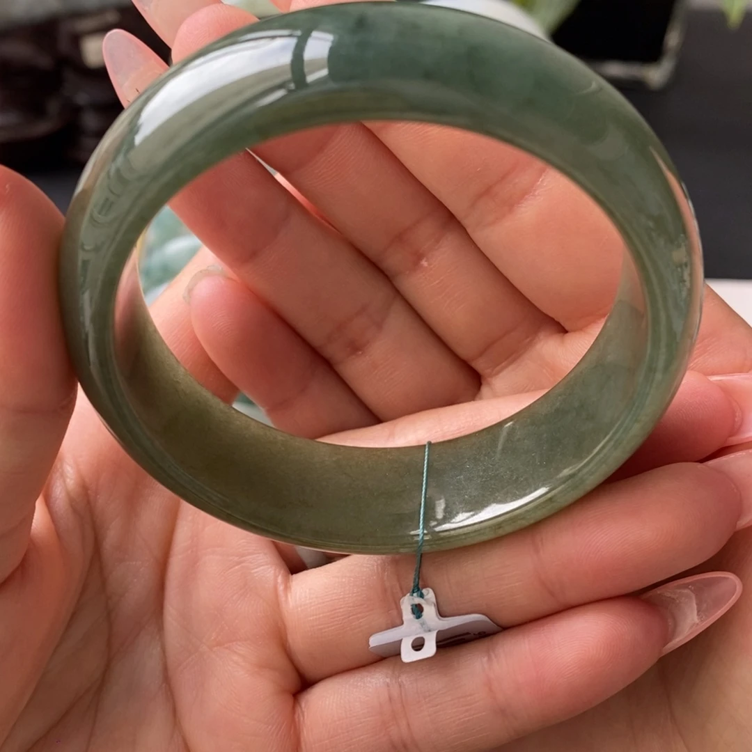 翡翠未镶嵌手镯天然