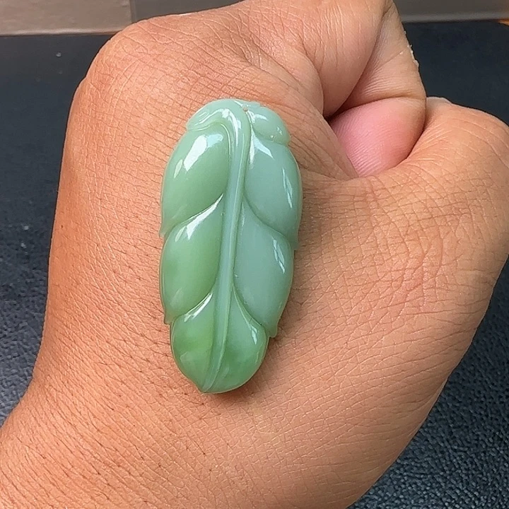 和田玉（碧玉）未镶嵌颈饰