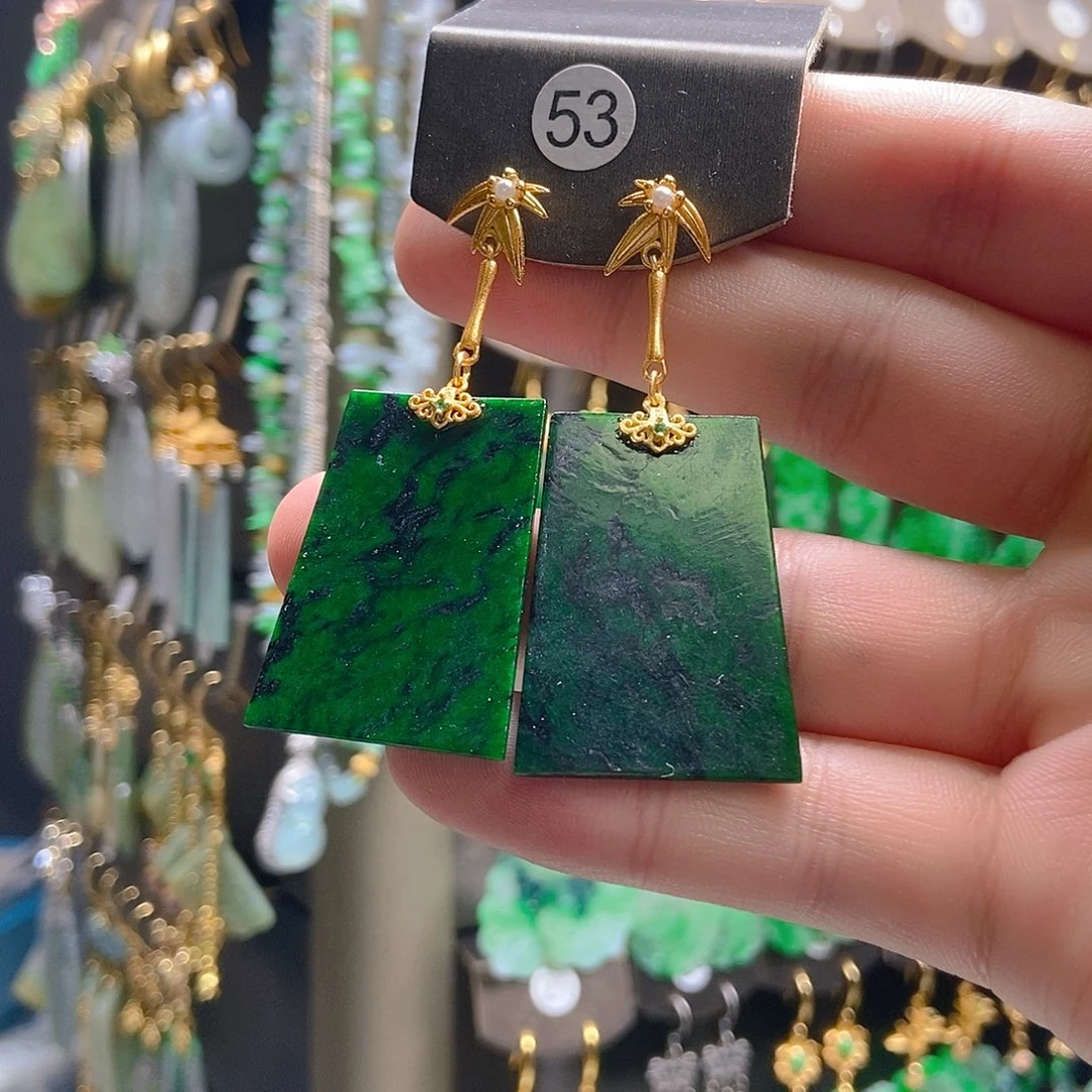 翡翠未镶嵌耳饰翡翠