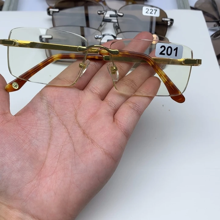 分体式无框竹叶青201