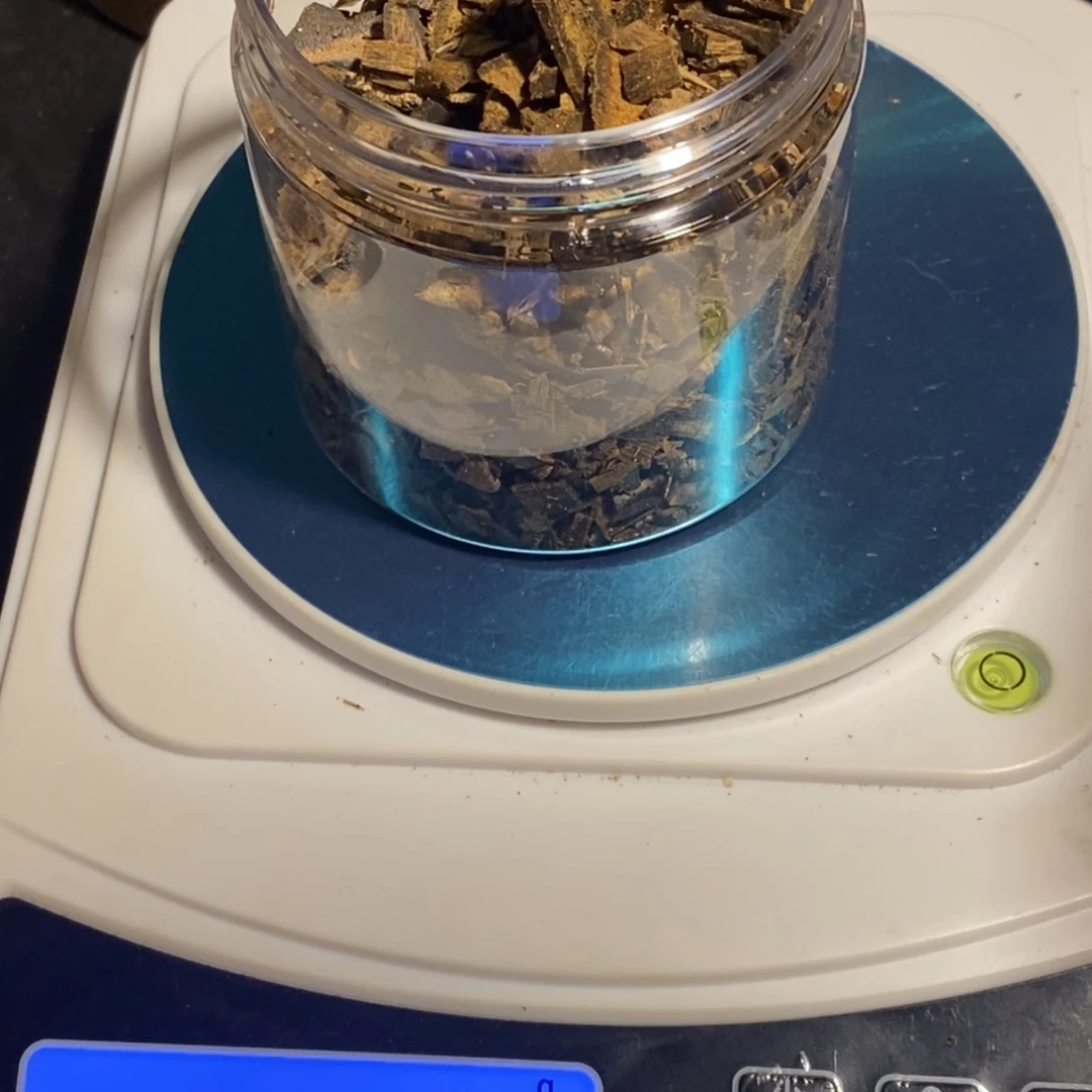 一***v沉香沉香碎屑乌身圆叶熏香料
