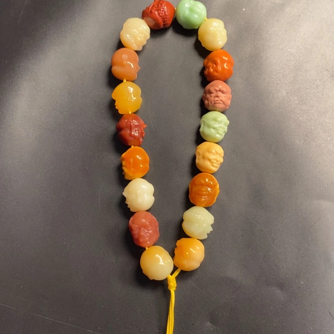 十***子石英质玉（缅黄）未镶嵌缅黄精品挂件
