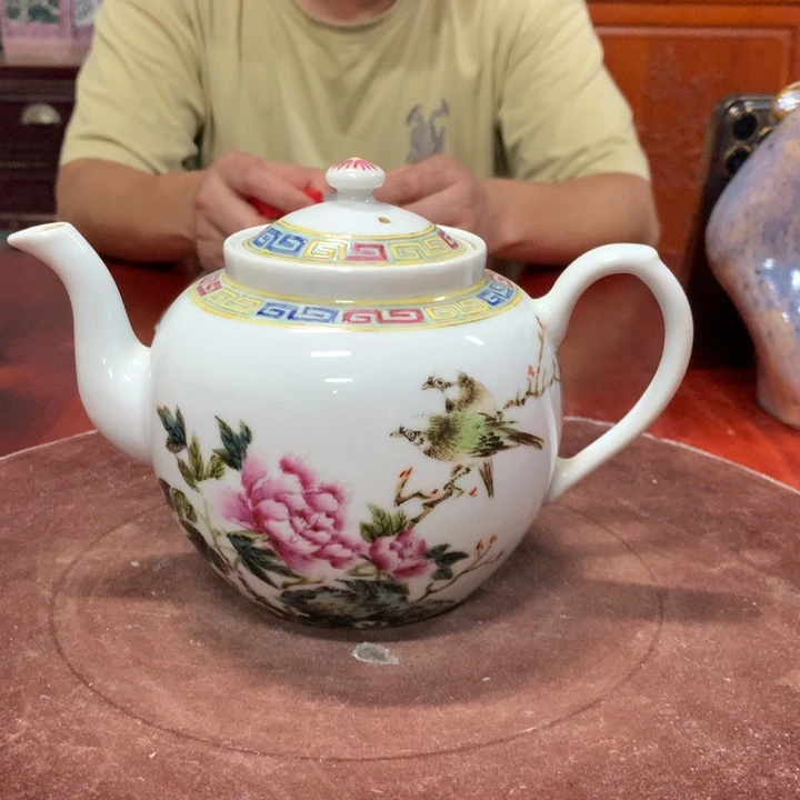 景德镇陶瓷粉彩花鸟茶壶