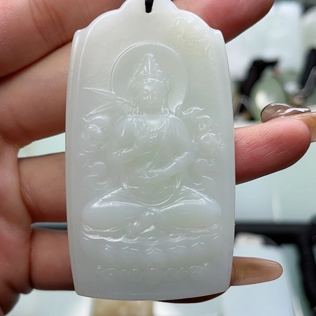 【闪购商品】颈饰未镶嵌和田玉