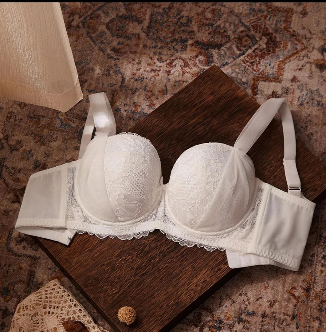 【花纱】薄款蕾丝软钢圈婚纱舒适胸大显小内衣文胸SWD9011