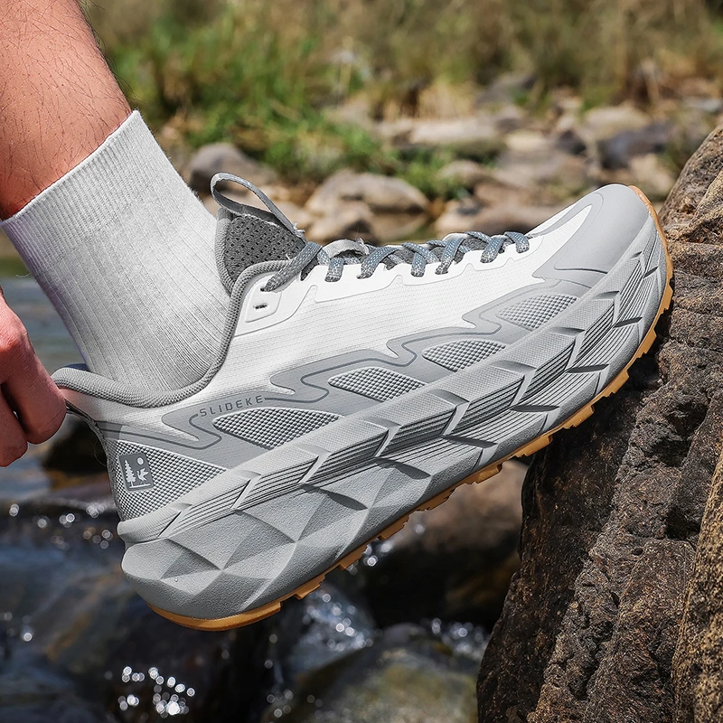 男女陆巡越野徒步训练减震跑步鞋防滑耐磨轻弹跑鞋