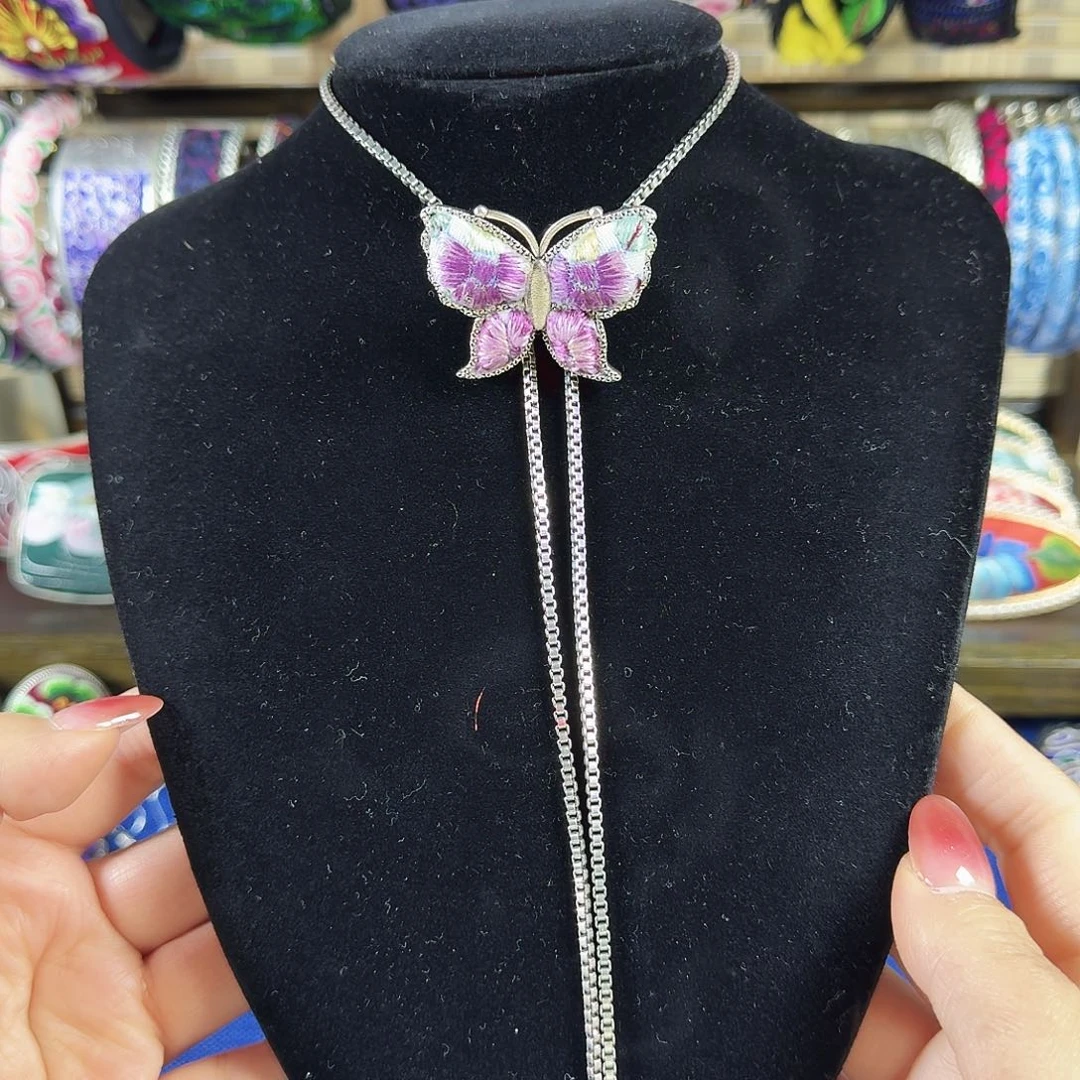 传承非遗刺绣饰品20